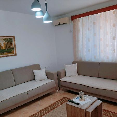 Vangert Apartment Μπεράτ Εξωτερικό φωτογραφία